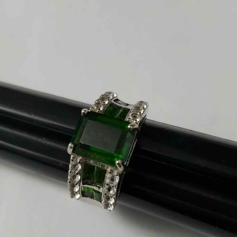 Sterling Silver 925 Russian Chrome Emerald Diopside Halo Ring